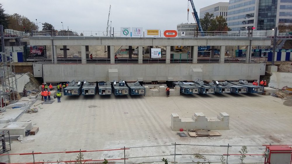 SPIE BATIGNOLLES : Opération de ripage sur le chantier de la gare de Noisy-Champs.
